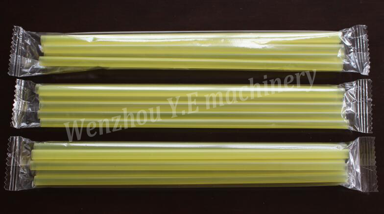 multiple drinking straw